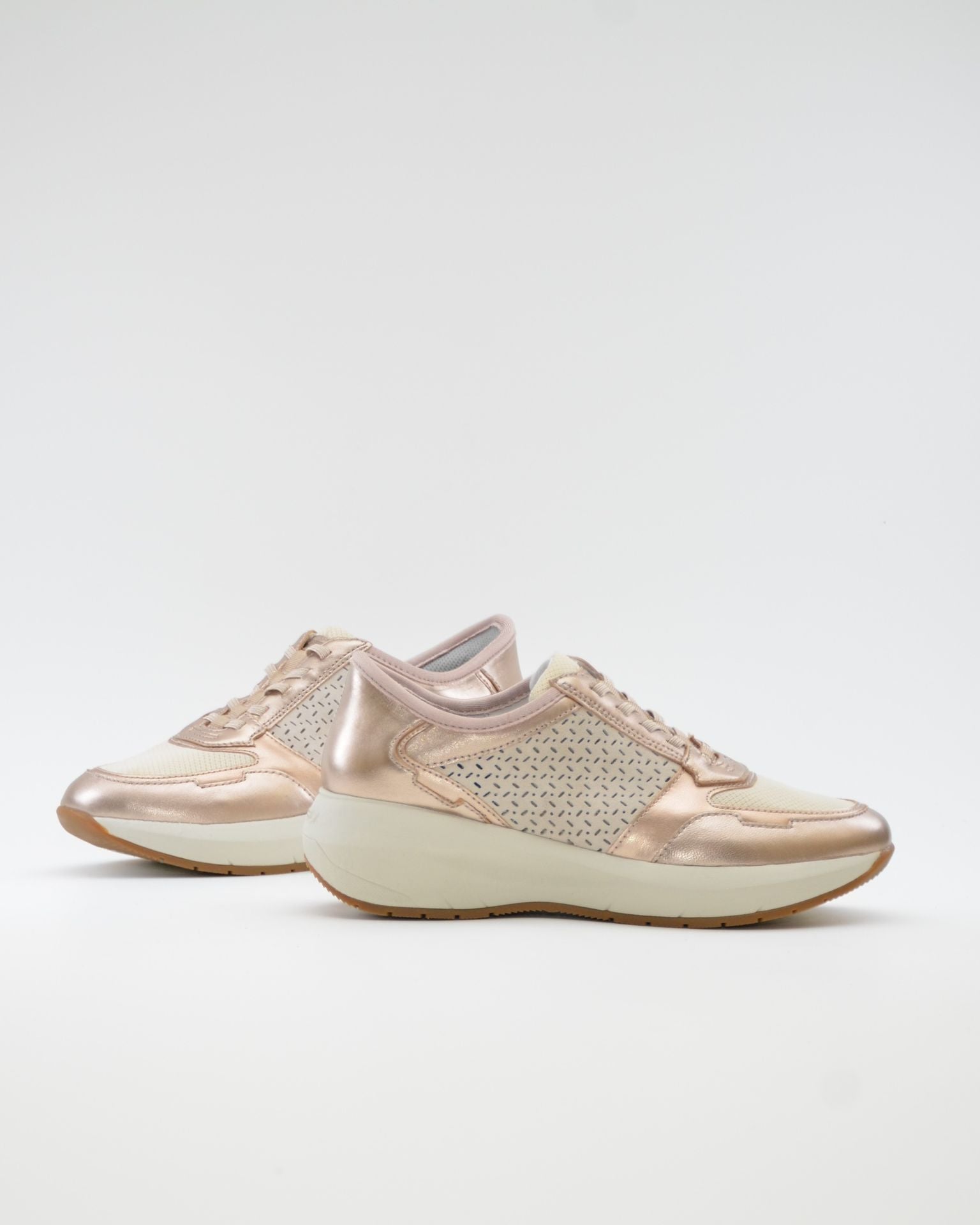 DEPORTIVO MUJER CON ELÁSTICOS PLANTILLA EXTRAHIBLE STONEFLY 223603 EDF