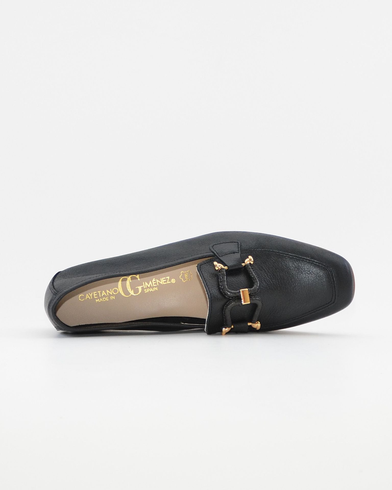 ZAPATO MOCASIN MUJER PLANO NEGRO CAYETANO 17200