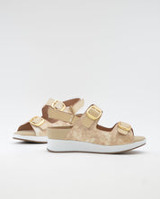 SANDALIA DOS HEBILLAS PLANTILLA EXTRAIBLE MUJER CIERRE TRES VELCROS ANCHO ESPECIAL COLOR BEIGE PIE SANTO 260427
