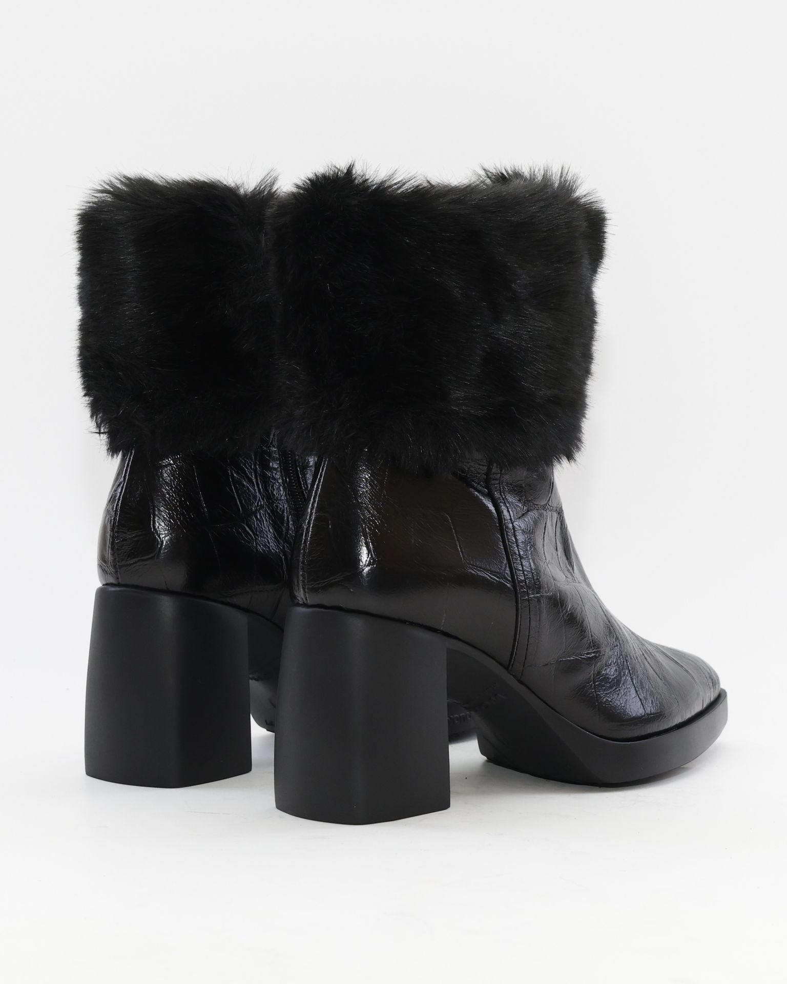BOTIN TACON MUJER PIEL COCO COLOR NEGRO CON PELO WONDERS L-1605 MISOURI