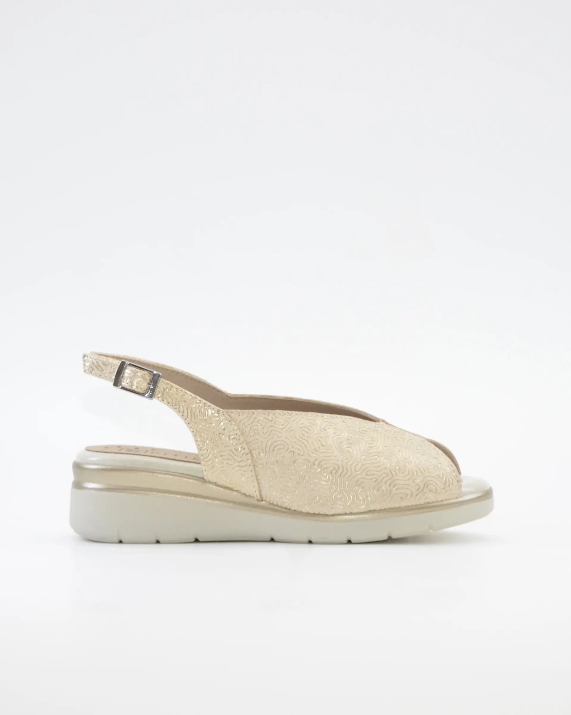 SANDALIA CUÑA BAJA MUJER ANCHO ESPECIAL PITILLOS 11044 ORO