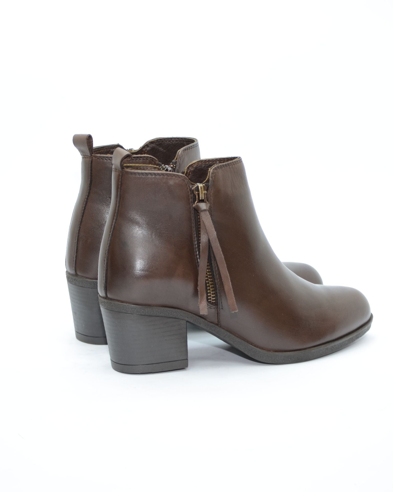 BOTIN MUJER MARRON TACON CUADRADO CREMALLERA