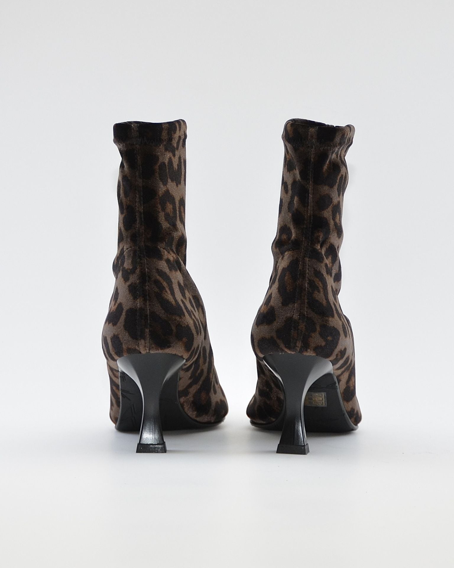 BOTIN LYCRA MUJER COLOR LEOPARDO NEGRO DANIELA VEGA 2475S TERCIOPELO