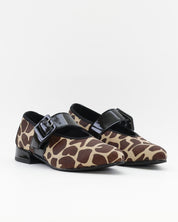 MERCEDITAS MUJER ANIMAL PRINT JIRAFA CHAROL NEGRO CON CORREA Y HEBILLA LACOMBA CEDAR