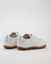 ZAPATO MUJER WONDERS CON CORDONES COLOR BLANCO PLATA AP-2102