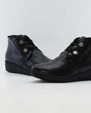 BOTINES DE MUJER CON CUÑA Y CIERRE DE ELASTICOS COLOR NEGRO GIORDA 27660
