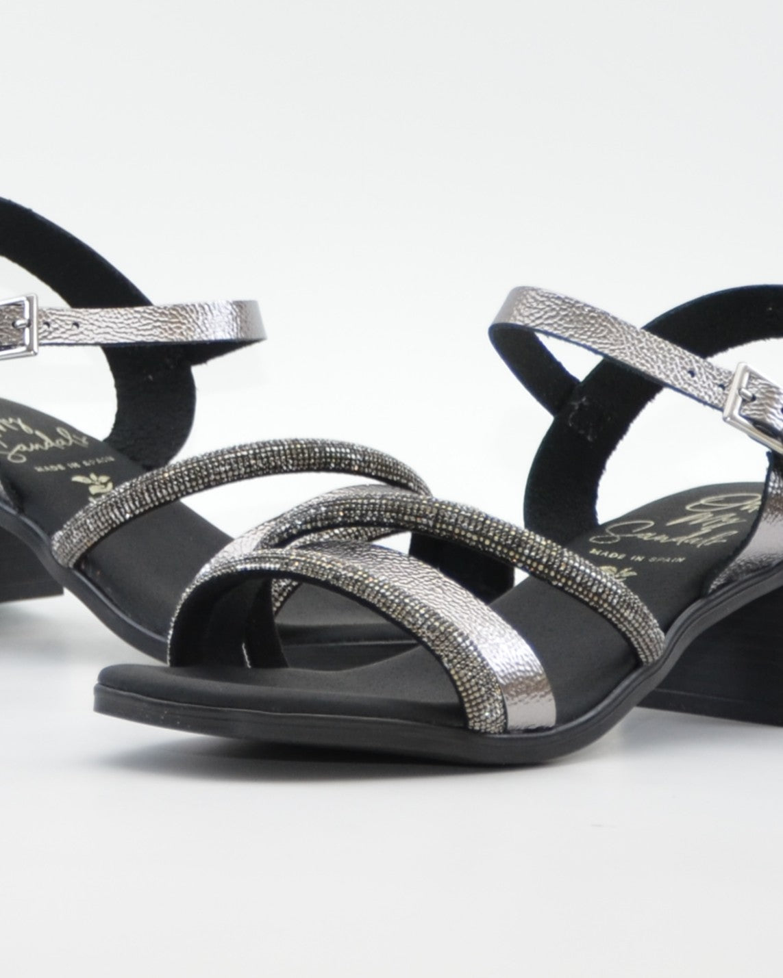 SANDALIA MUJER COLOR ACERO TACON PLANTA DE GEL OH MY SANDALS 5905