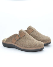 ZAPATILLAS DE CASA HOMBRE CON HEBILLA