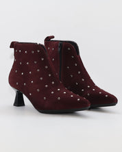 BOTIN MUJER TACON FINO SERRAJE BURDEOS CON TACHAS KAOLA 6690