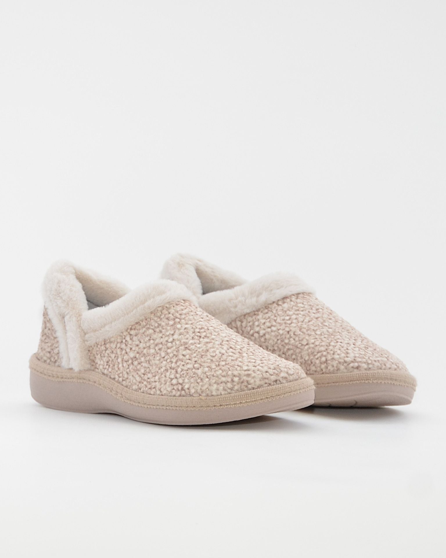 ZAPATILLAS DE CASA MUJER CERRADA SALVI 31L-056 POLARIS ARENA