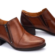 ZAPATO ABOTINADO CON CREMALLERA COLOR CUERO MALAGA W6W-5902C1