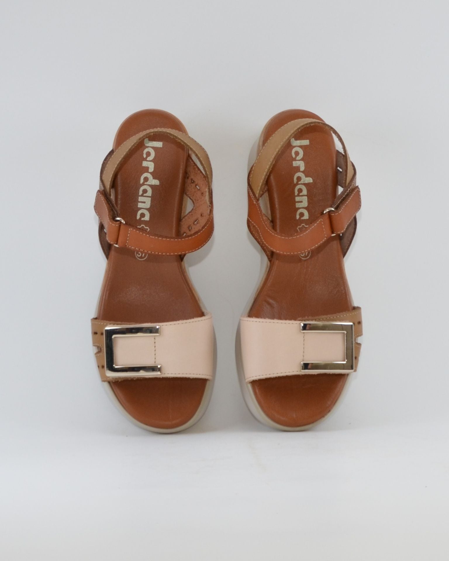 SANDALIA MUJER CUÑA PLANTA DE GEL COMBI BEIGE KAKY CUERO JORDANA 4630