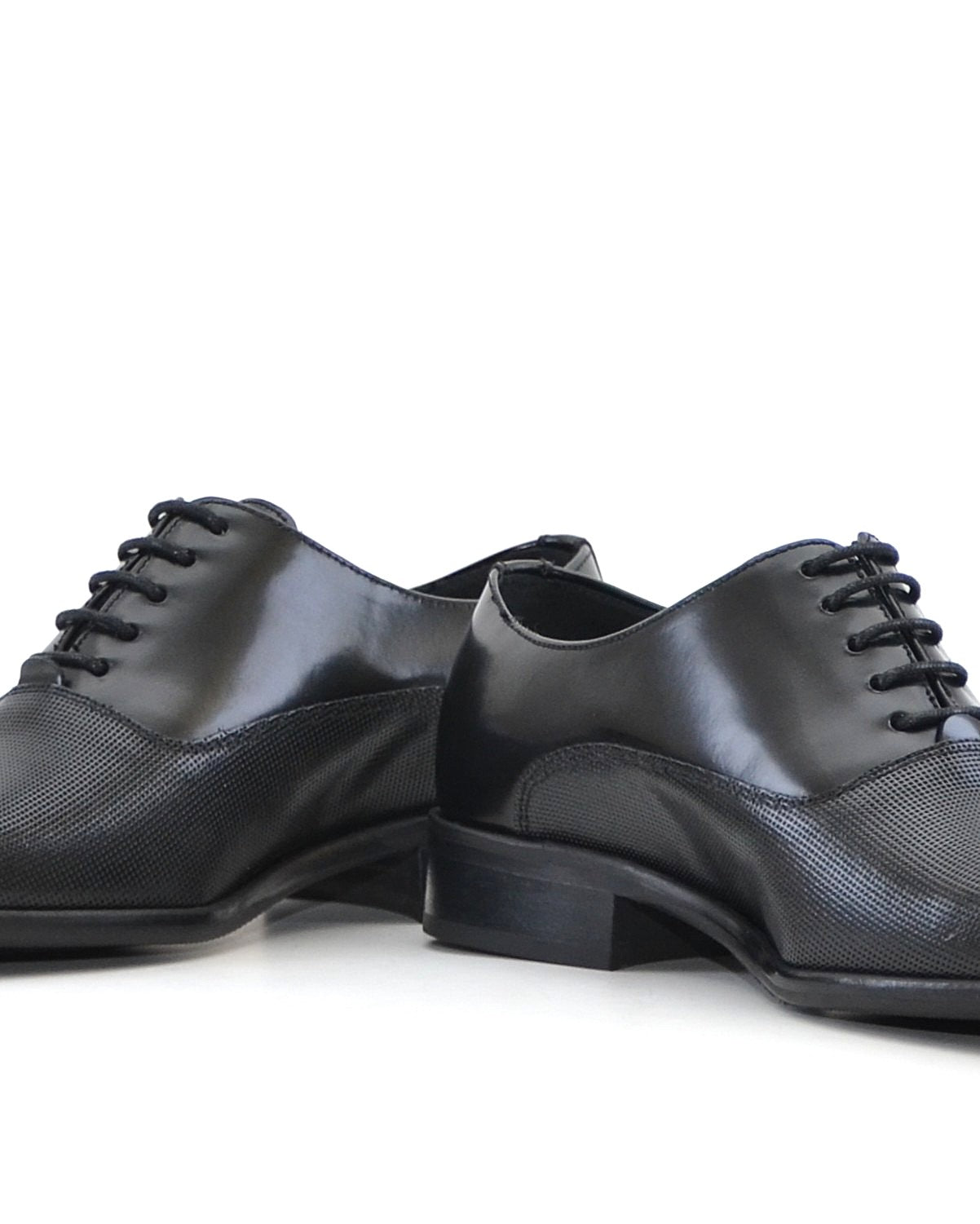 ZAPATO HOMBRE OXFORD FLORENTIC NEGRO MICROPERFORADO