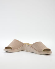 ZAPATILLAS DE CASA MUJER ABIERTA CON CUÑA COLOR BEIGE ANCHO ESPECIAL CON ABERTURA EN EL EMPEINE  PLANTILLA EXTRAIBLE