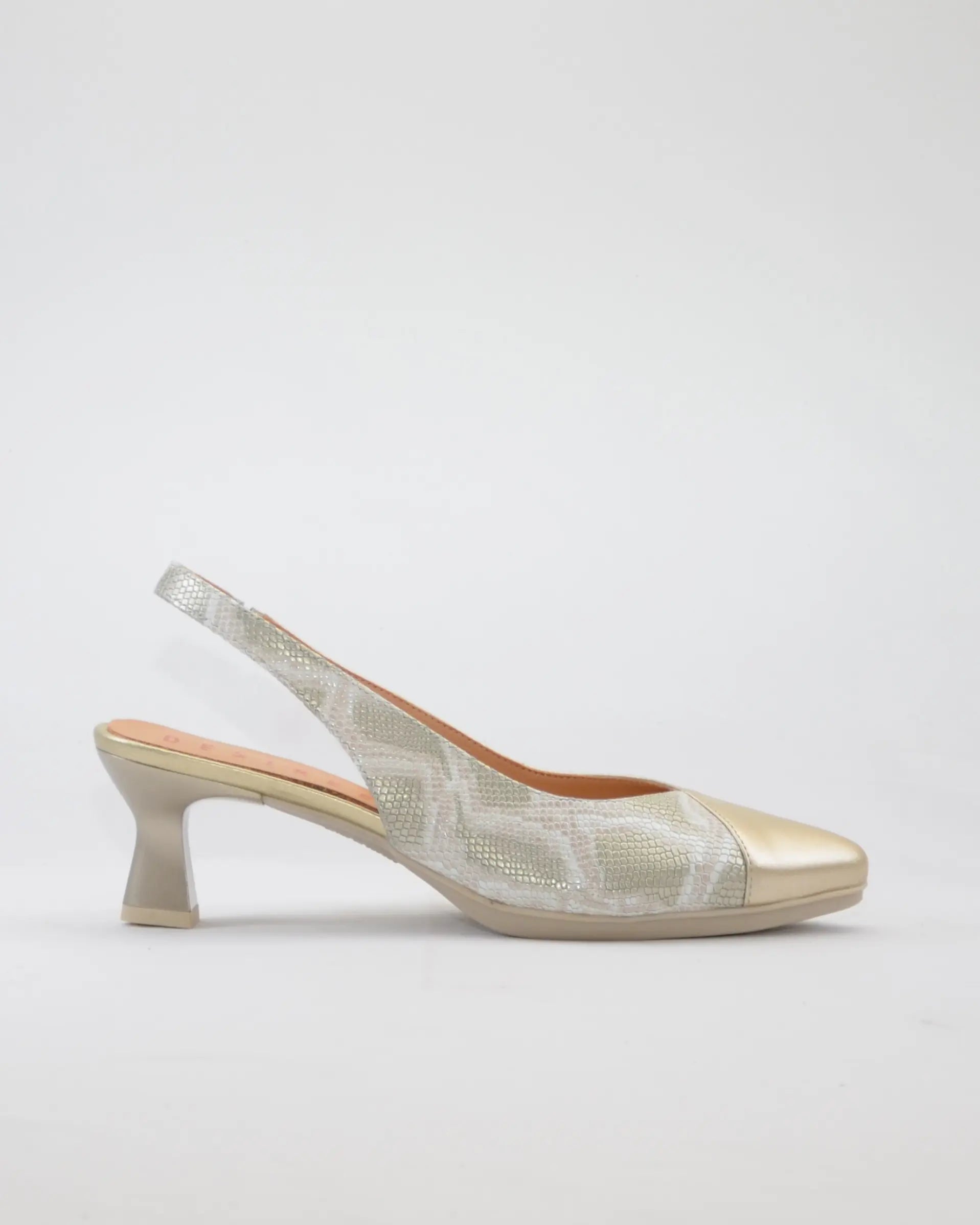 ZAPATO DE VESTIR MUJER DORADO TACON BAJO DESIREE MACA 8 ORO