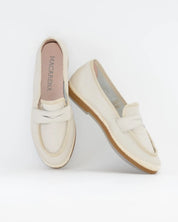 MOCASINES EN PIEL COLOR HIELO MACARENA RANIA 85
