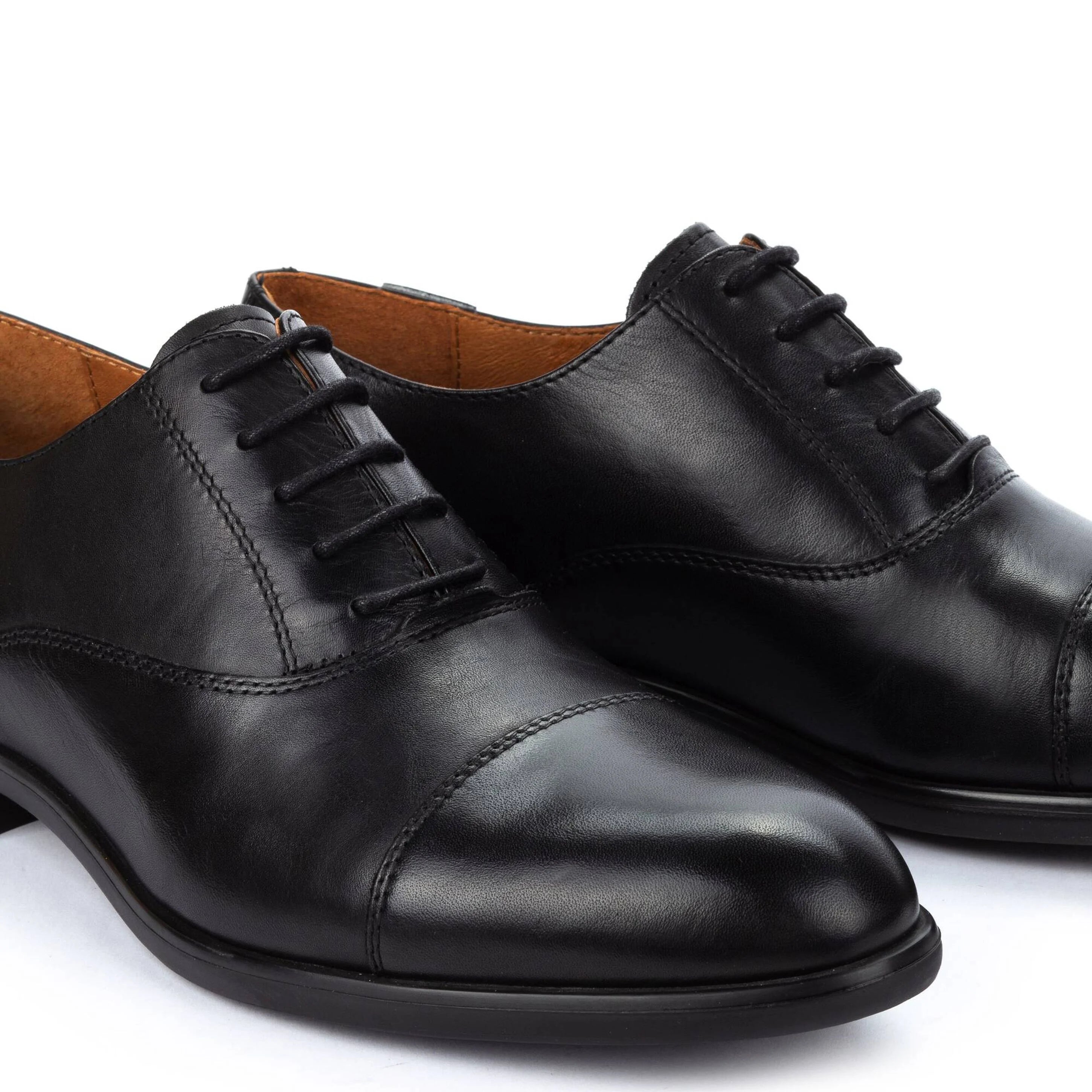 ZAPATO HOMBRE OXFORD COLOR NEGRO BRISTOL M7J-4184