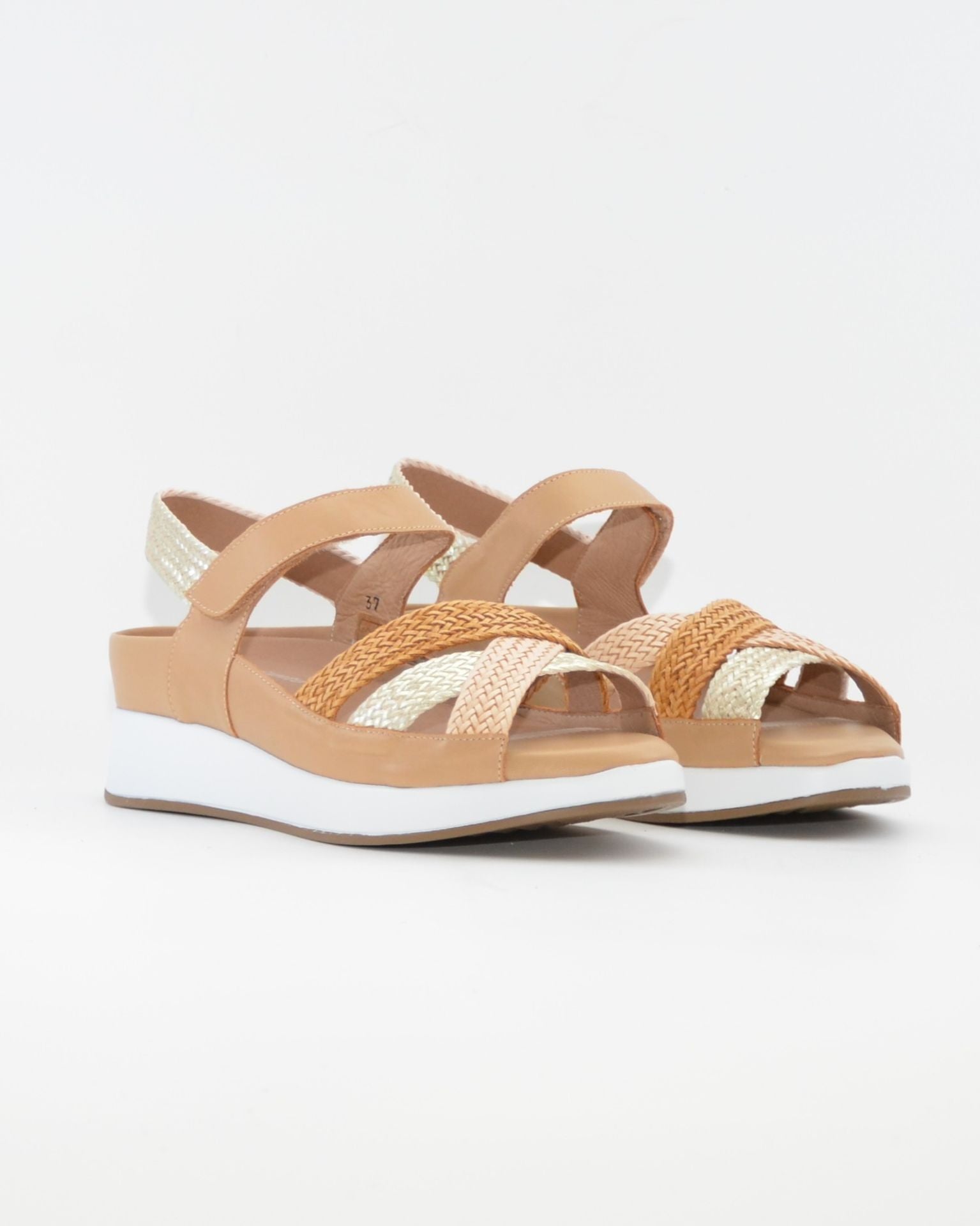 SANDALIA TRENZADA PLANTILLA EXTRAIBLE MUJER  ANCHO ESPECIAL COLOR MULTI MIEL PIE SANTO 260425