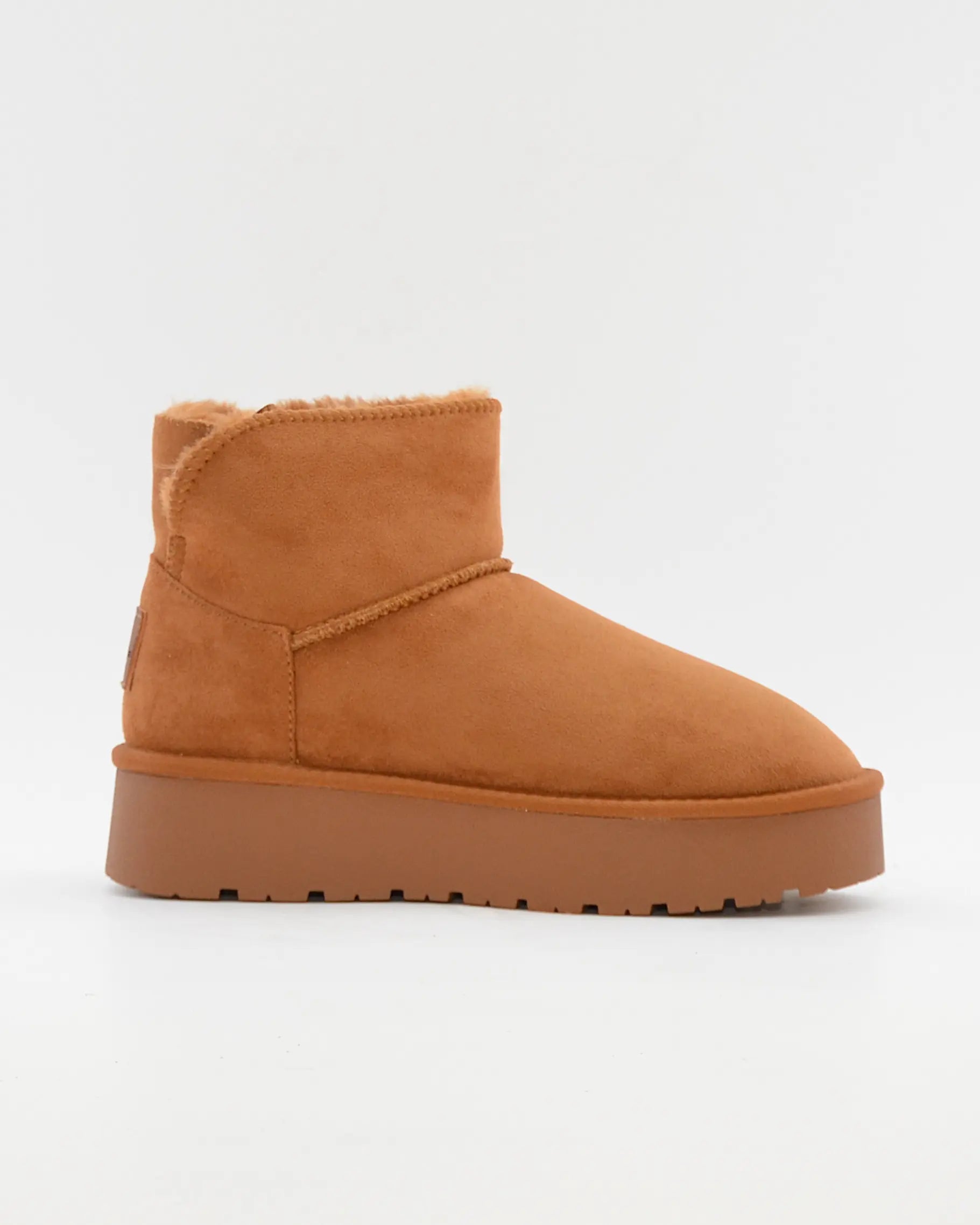 BOTAS AUSTRALIANAS PLATAFORMA COLOR CAMEL XTI 122197