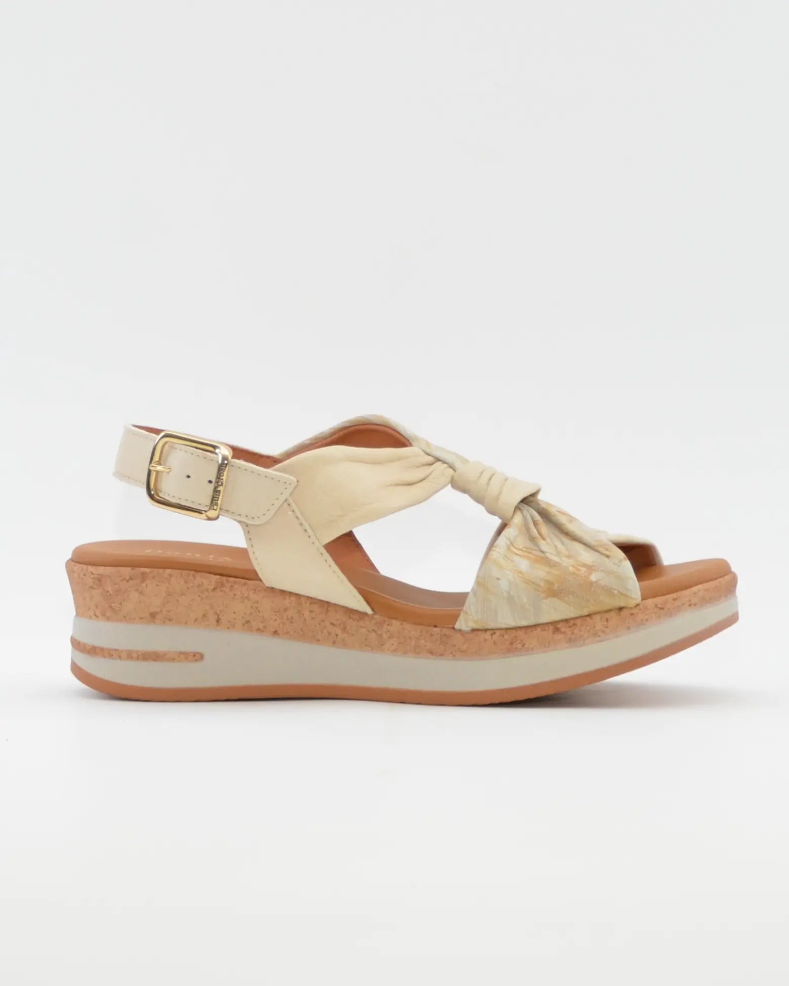 SNDALIA MUJER CUÑA COLOR BLANCO ROTO PLANTA ACOLCHADA PAULA URBAN 35-710 OFF WHITE