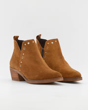BOTIN MUJER COWBOY SERRAJE CUERO CON TACHAS KAOLA 3500
