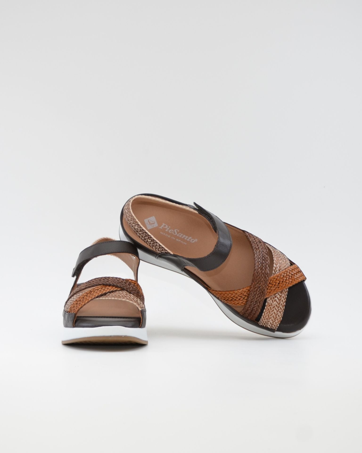 SANDALIA TRENZADA PLANTILLA EXTRAIBLE MUJER  ANCHO ESPECIAL COLOR MULTI CAOBA PIE SANTO 260425