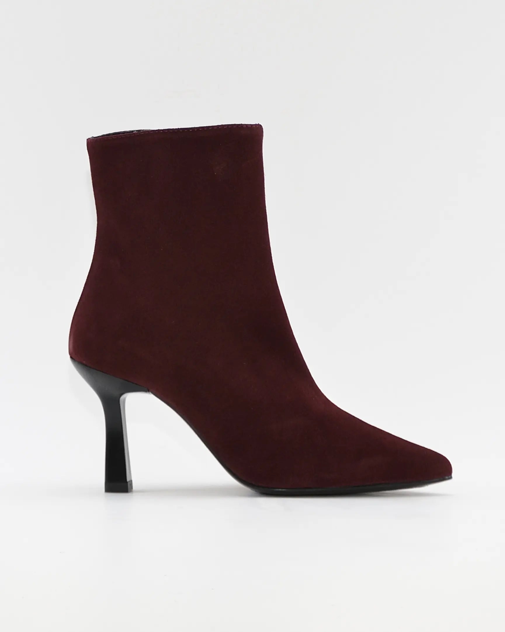 BOTIN DE MUJER TACON FINO COLOR SERRAJE BURDEOS DESIREE SHEILA