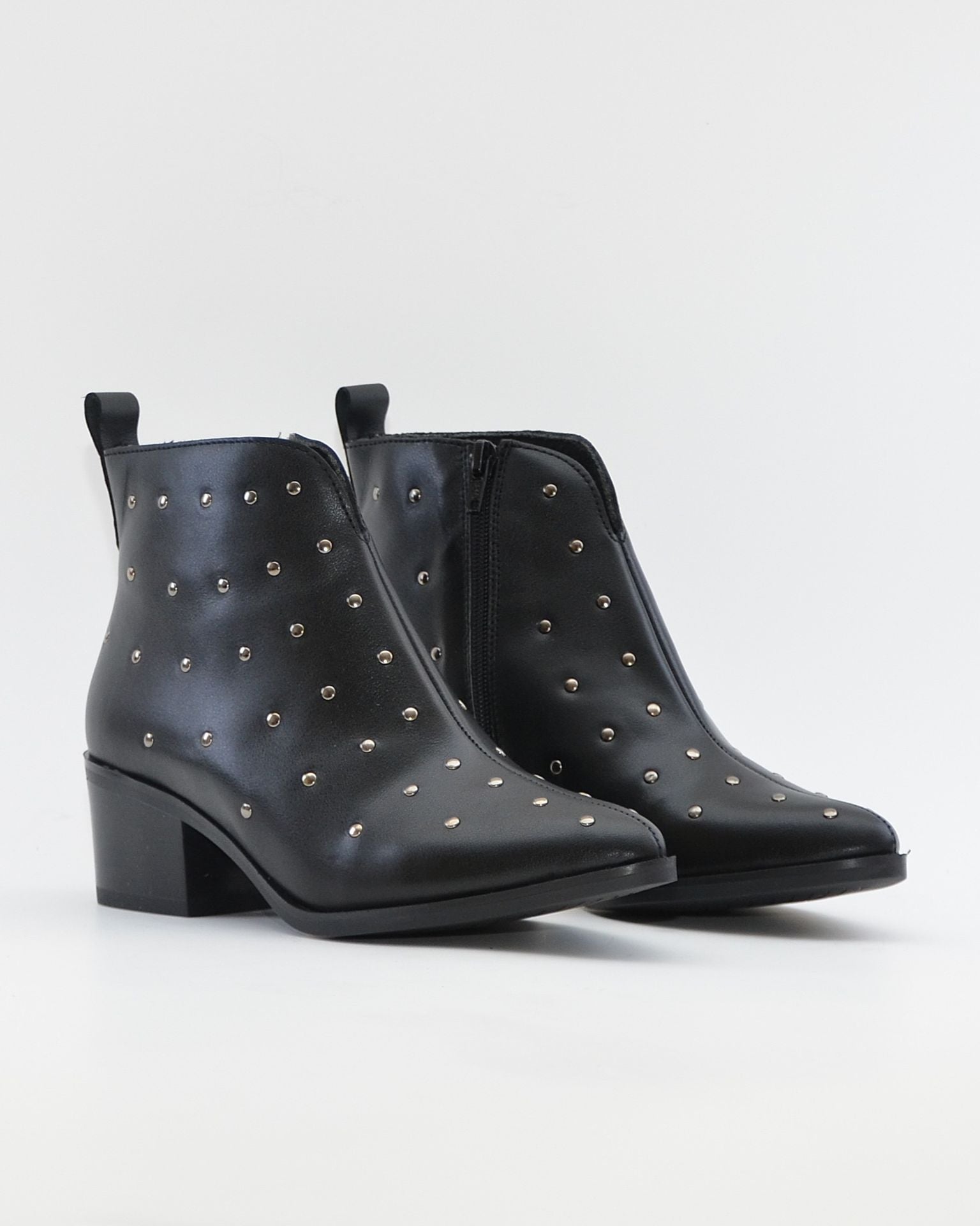 BOTIN MUJER TACON ANCHO COLOR NEGRO TACHAS KAOLA 3049