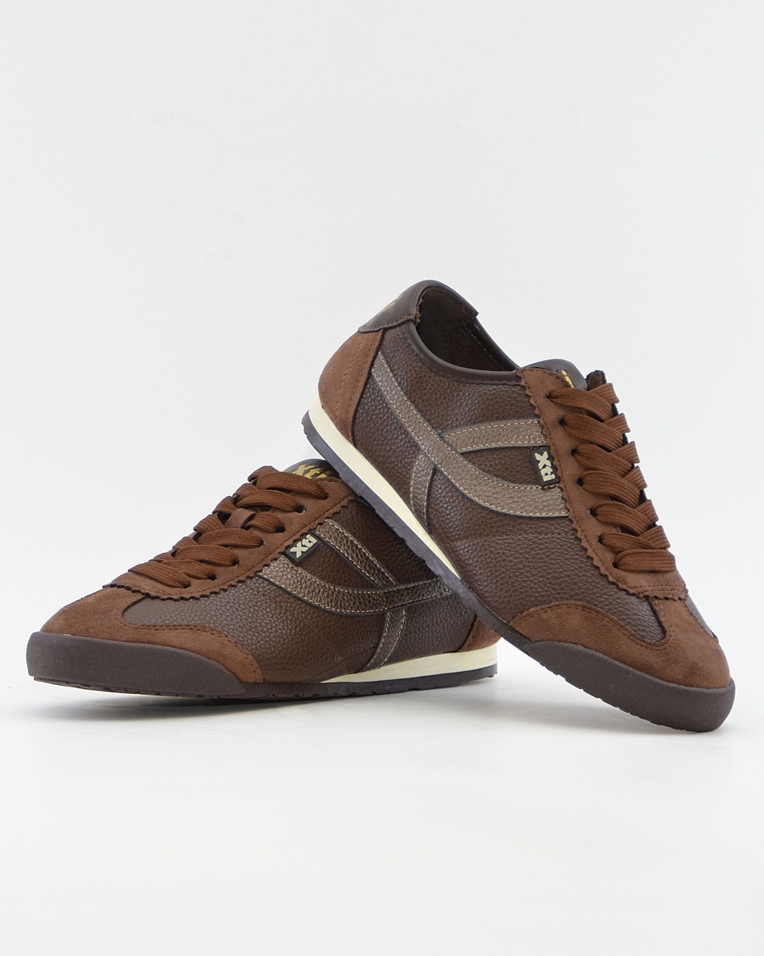 DEPORTIVO SNEAKER MUJER PLANA COLOR MARRÓN XTI 146157
