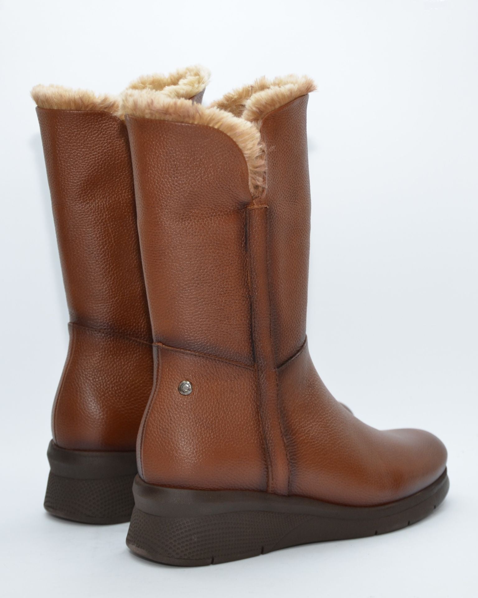 BOTA CUÑA MUJER COLOR CUERO 7621