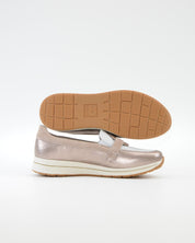MOCASIN MUJER BLANCO Y METALIZADO CON ADORNO EN PIEL TREINTAS 4501