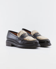 MOCASIN MUJER PIEL MARRON CON LANA LACOMBA LYCHEE