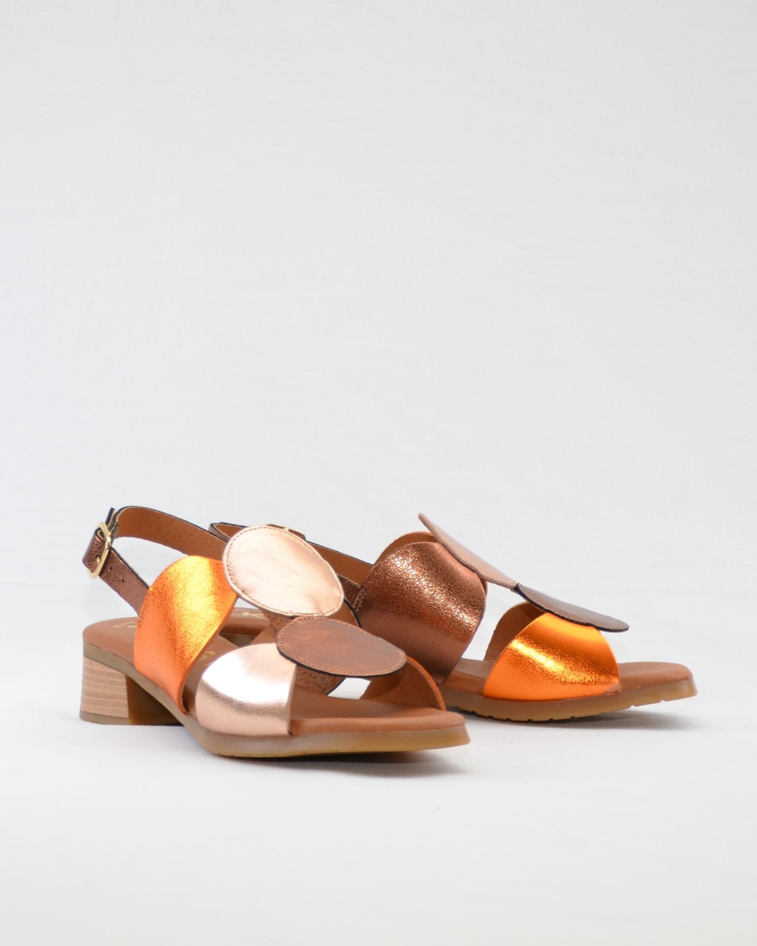 SANDALIA TACON BAJO BRONCE MULTI KAOLA 2684 PLANTA DE GEL
