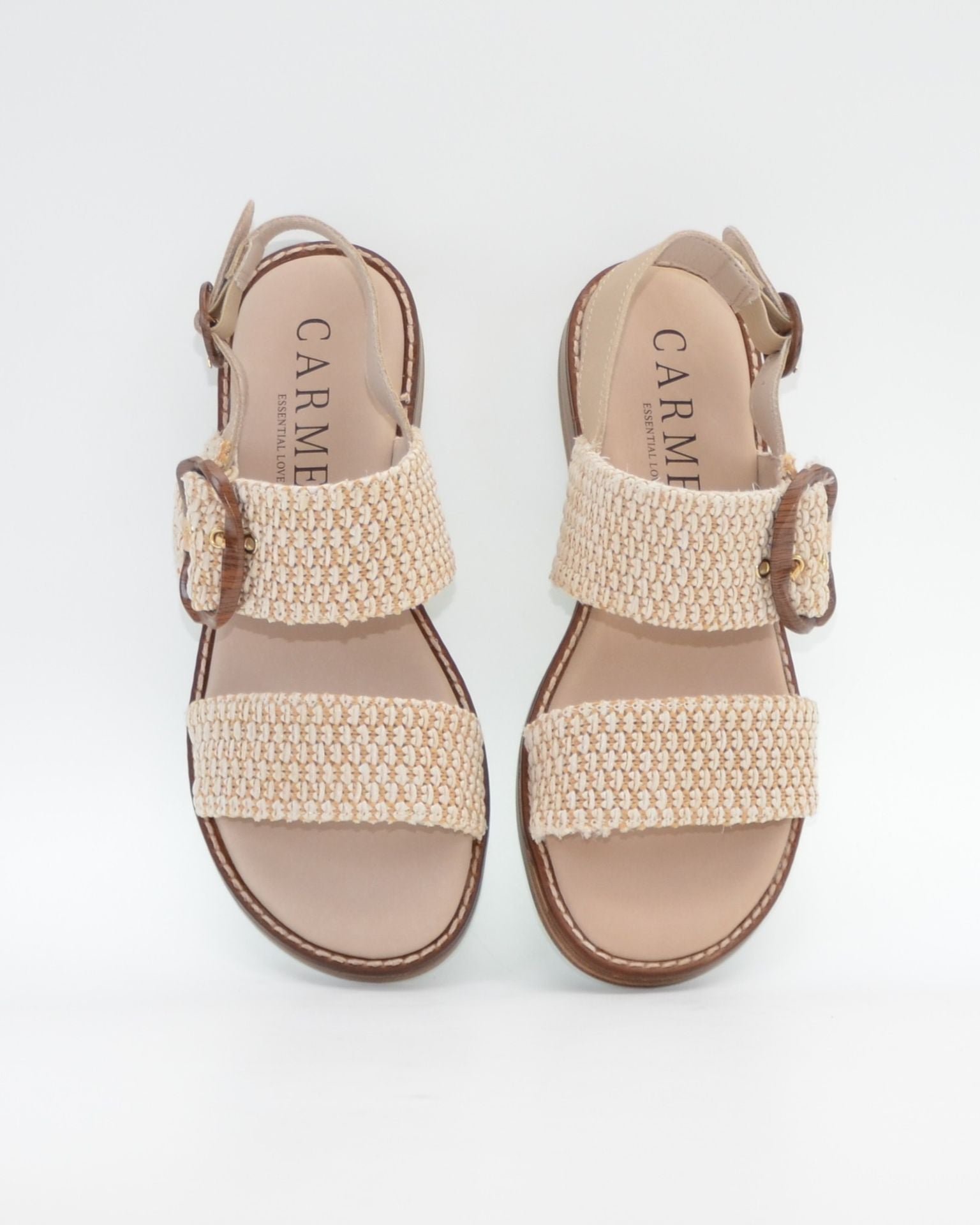 SANDALIA MUJER PLANA BEIGE CON DETALLES EN CUERDA TRENZADA CARMELA 163159
