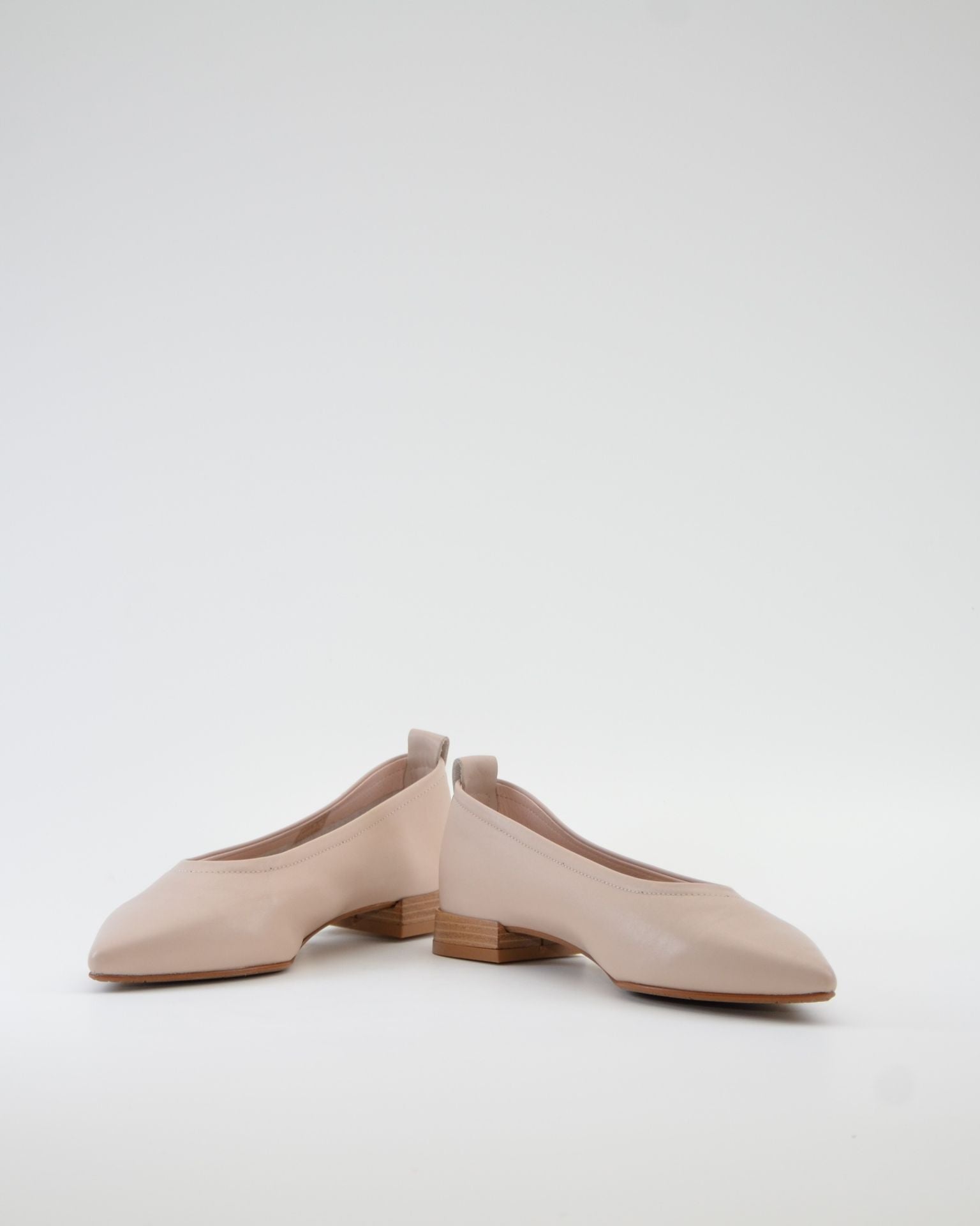 BAILARINAS DE PIEL COLOR BIEGE LACOMBA LILY