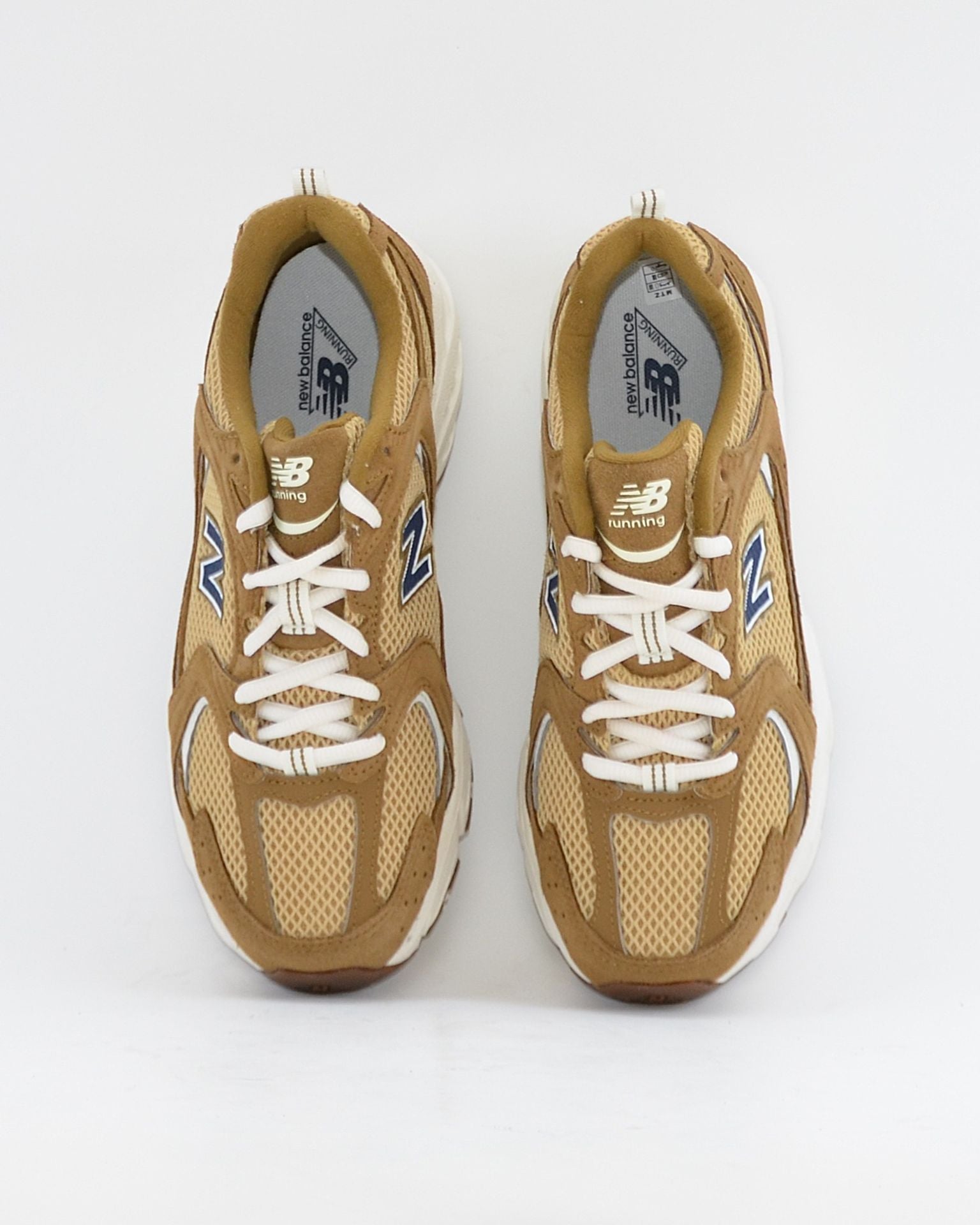 SNEAKERS NEW BALANCE U530 SCC ZAPATILLAS MUJER COLOR CAMEL