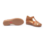 SANDALIA PLANA COLOR CUERO Y CIERRE DE VELCRO PIKOLINOS W8K-0705C1 BRANDY