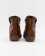 BOTINES DE MUJER CON CUÑA BAJA COLOR CUERO GIORDA 27681
