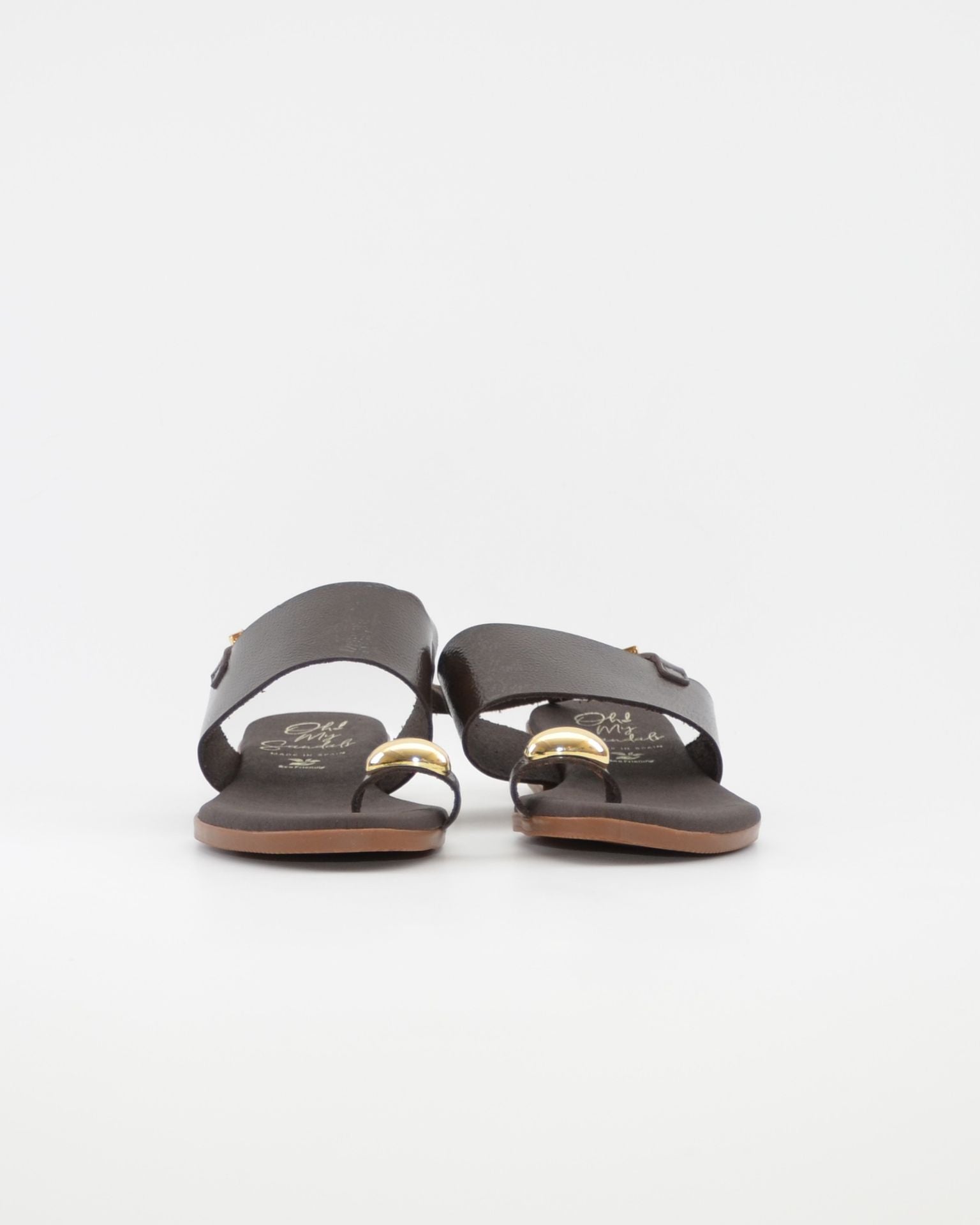 SANDALIA PLANA MUJER DEDO EN COLOR CHAROL MARRON PLANTA DE GEL OH MY SANDALS 5862