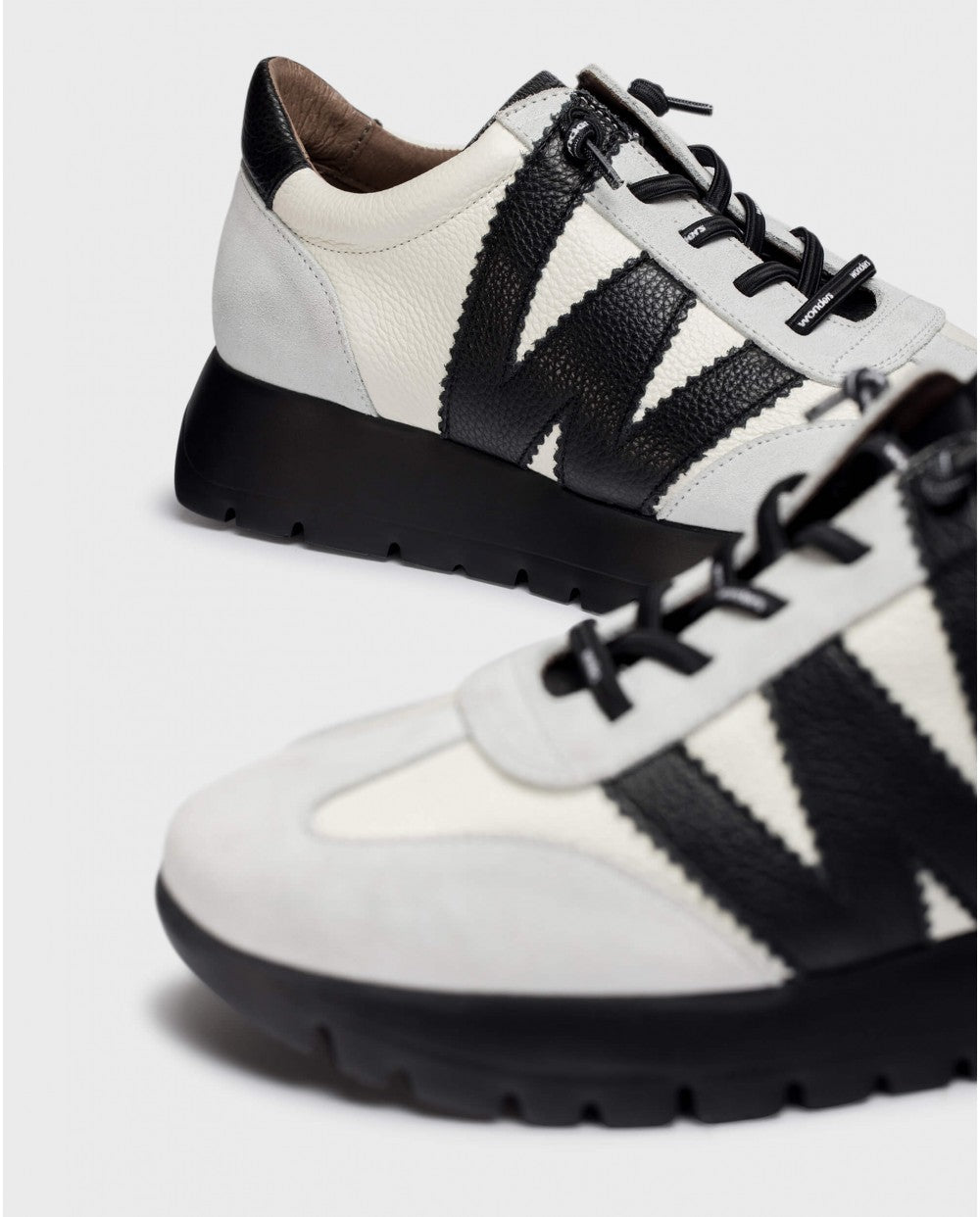 Deportivas Wonders ODISEI Blanco Negro