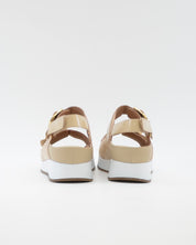 SANDALIA DOS HEBILLAS PLANTILLA EXTRAIBLE MUJER CIERRE TRES VELCROS ANCHO ESPECIAL COLOR BEIGE PIE SANTO 260427