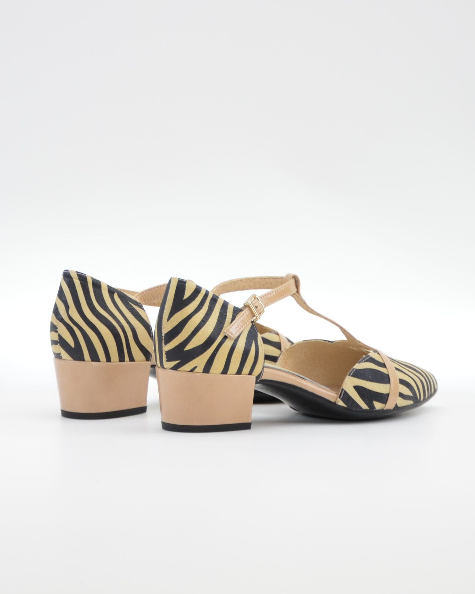ZAPATO MUJER ABIERTO EN EL LATERAL PIEL ANIMAL PRINT CEBRA LACOMBA GERANIUM