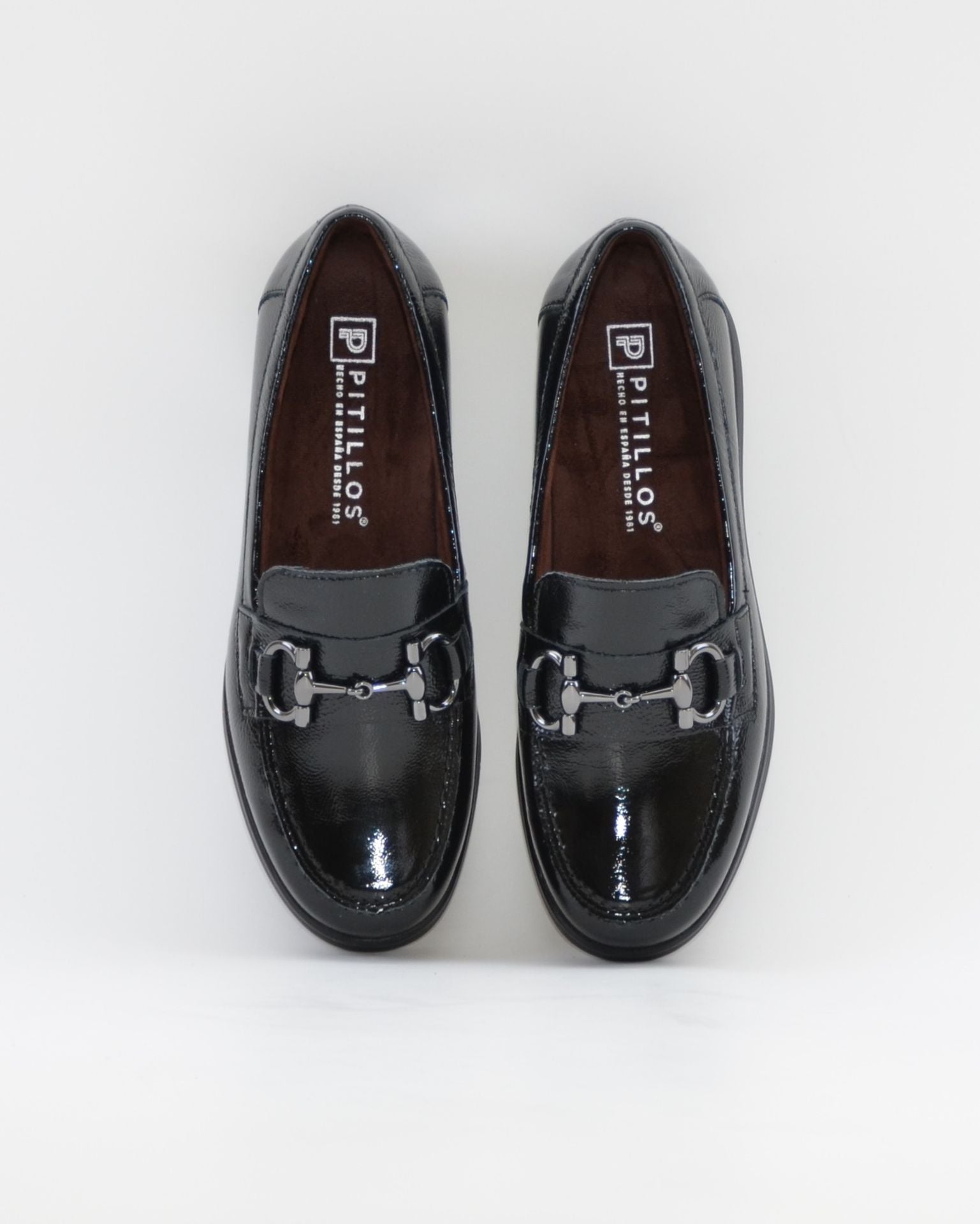 ZAPATO MUJER ANCHO ESPECIAL CON PLANTILLA EXTRAIBLE CHAROL NEGRO PITILLOS 11502