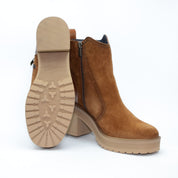 BOTIN SERRAJE CUERO TACON CUADRADO SARAH D9353