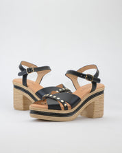 SANDALIA MUJER TACON Y PLATAFORMA COLOR NEGRO CON TACHAS PITILLOS 30213