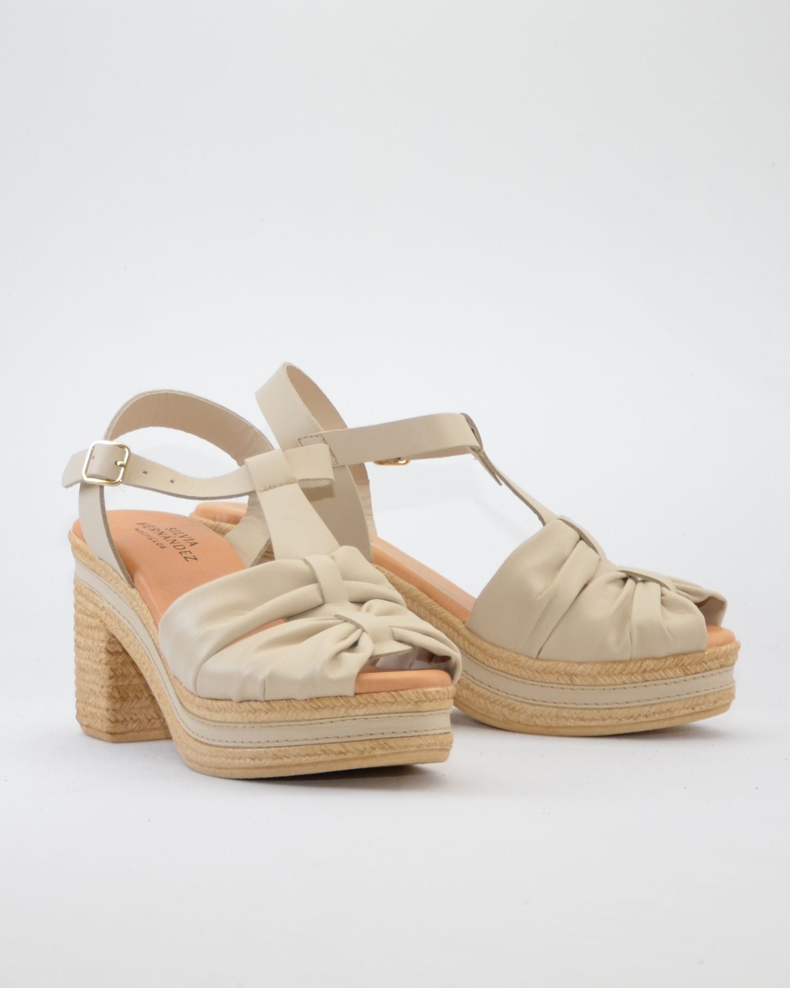 SANDALIA MUJER TACON Y PLATAFORMA COLOR CREMA PITILLOS 30212