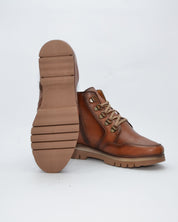 BOTINES DE MUJER EN COLOR CUERO PLANOS CON CORDONES