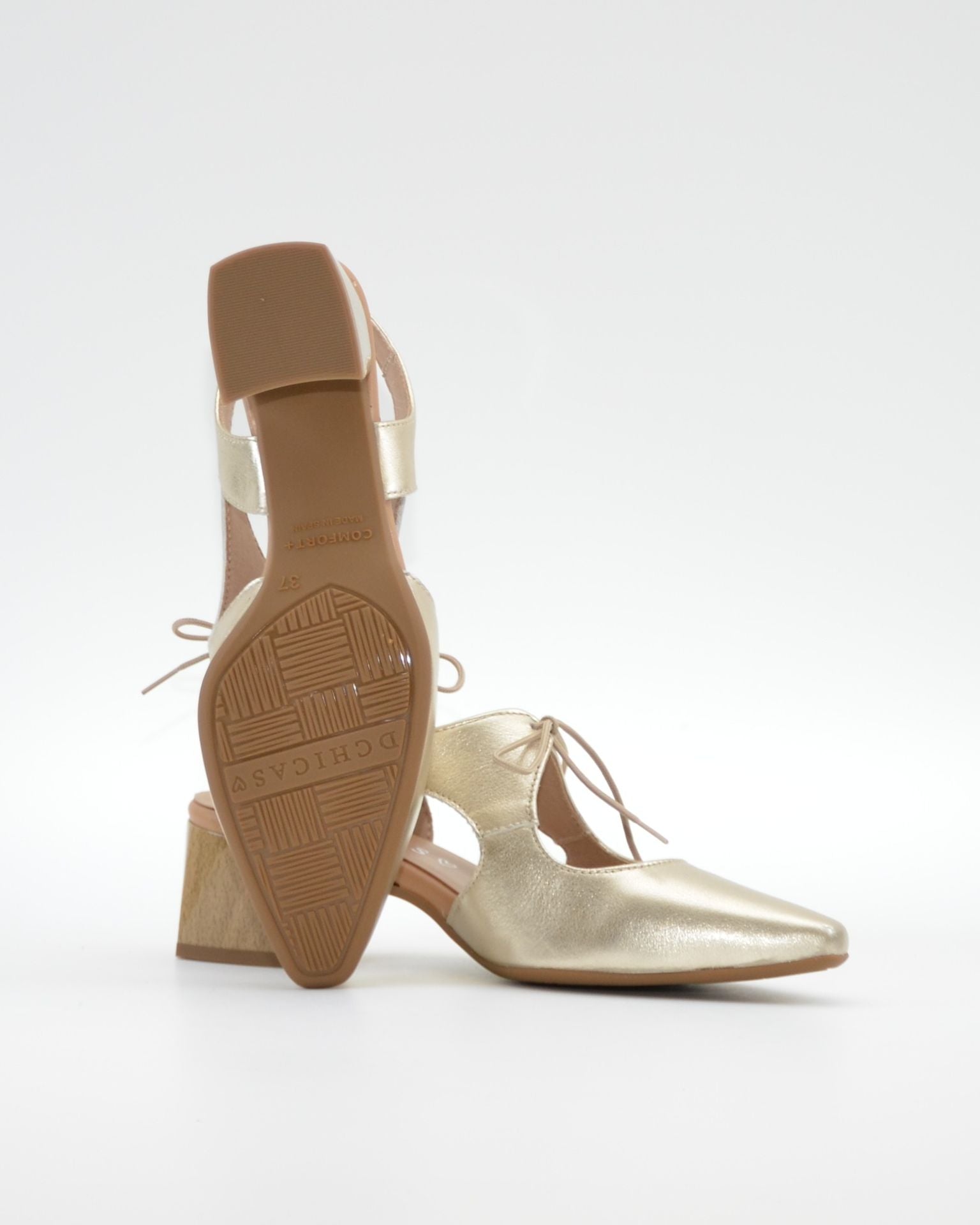 ZAPATO MUJER PLATINO TACON GRUESO DESTALONADO CON CORDON D CHICAS 4892 E. SAHARA