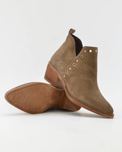 BOTIN MUJER COWBOY SERRAJE TAUPE CON TACHAS KAOLA 3504