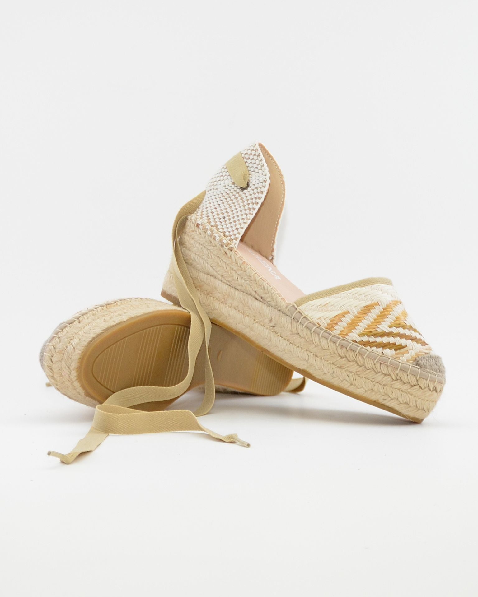 ALPARGATAS DE CUÑA TEJIDO MULTI BEIGE MACARENA JAVA 64